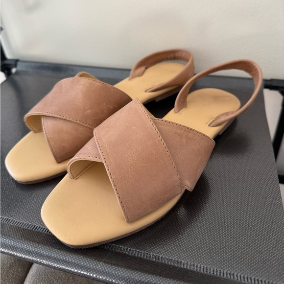 Nisolo All-Day Cross Strap Sandal - Almond - Picture 2 of 9